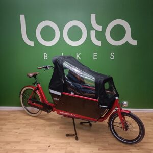 Bakfiets E-CargoBike Cruiser Long Steps Laatikkopyörä, sis turvakaaret, katoksen ja lukon (vuokrakäytössä ollut)