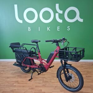 MYYMÄLÄKAPPALE Velo de Ville Loady 800 pitkäperäinen tavarapyörä  | Hihna | Ruby Red | Cargokit premium